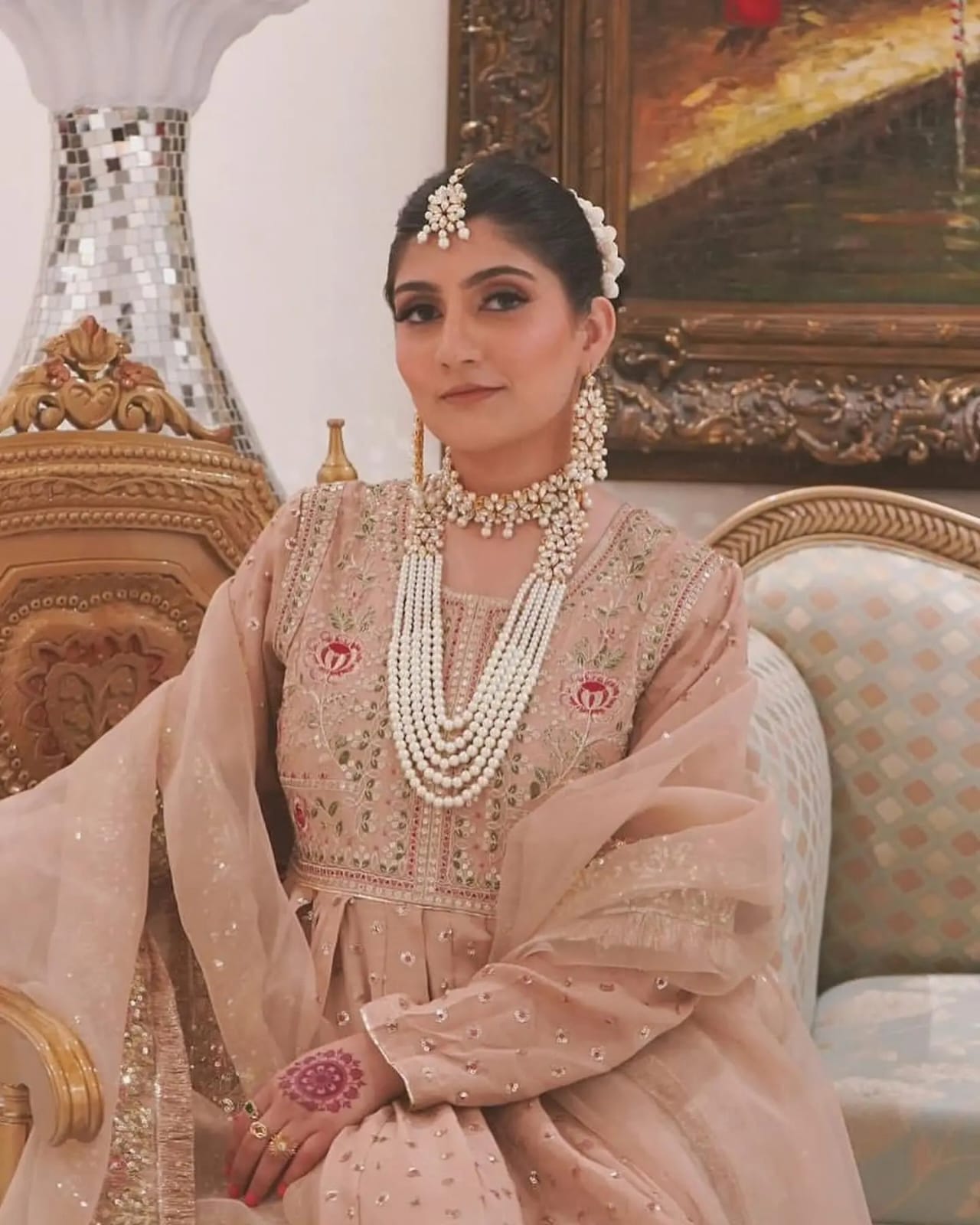 Ivory Kundan Bridal Set – Mala, Choker, Earrings & Bindi