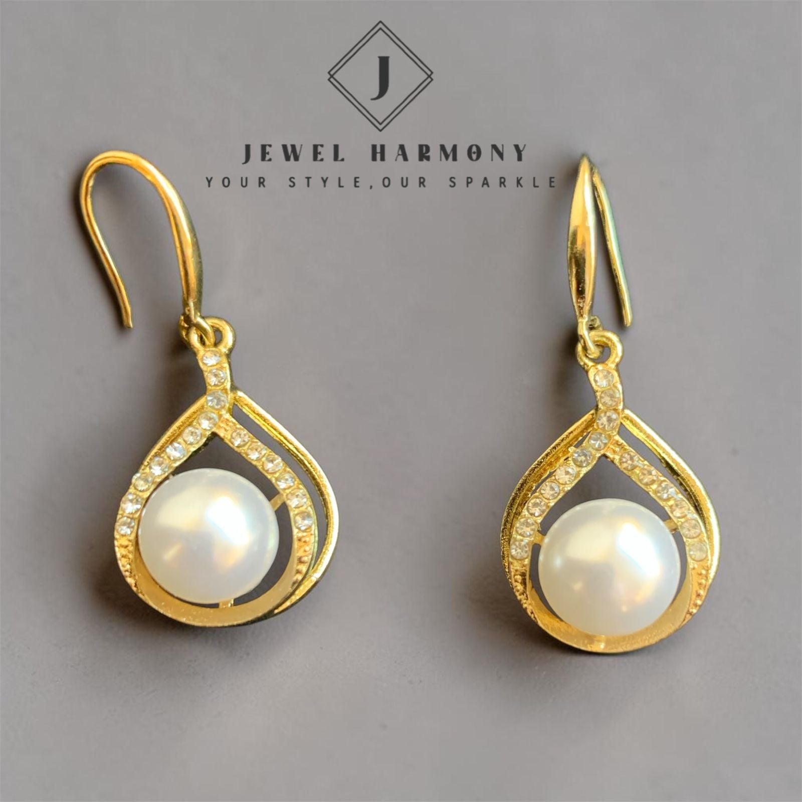 Ziyara Pearl Earrings